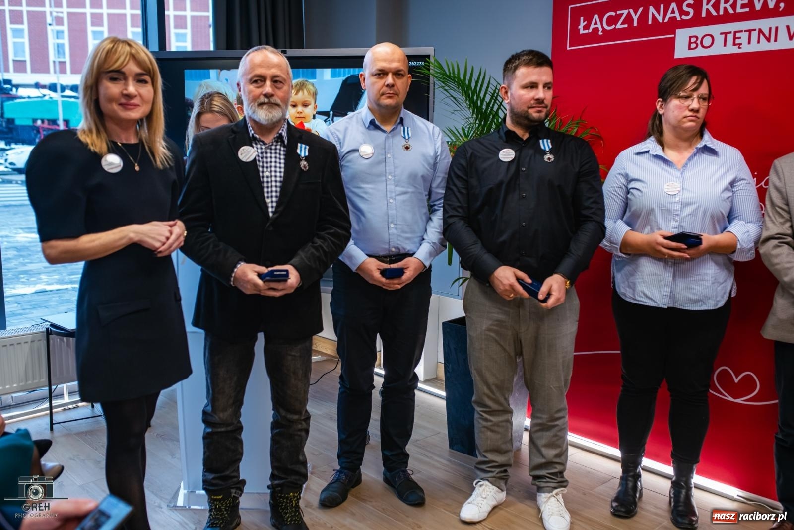 Zdjęcie w galerii na portalu naszraciborz.pl: Nieważne co masz, ważne czym się dzielisz. W Urban Lab wręczono medale zasłużonym krwiodawcom [FOTO i WIDEO] wiadomości z regionu