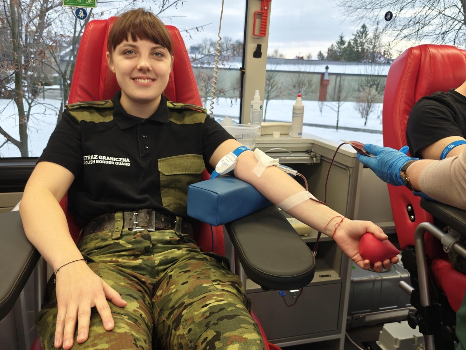 Zdjęcie w galerii na portalu naszraciborz.pl: Akcja zbiórki krwi w Śląskim Oddziale SG w Raciborzu wiadomości z regionu