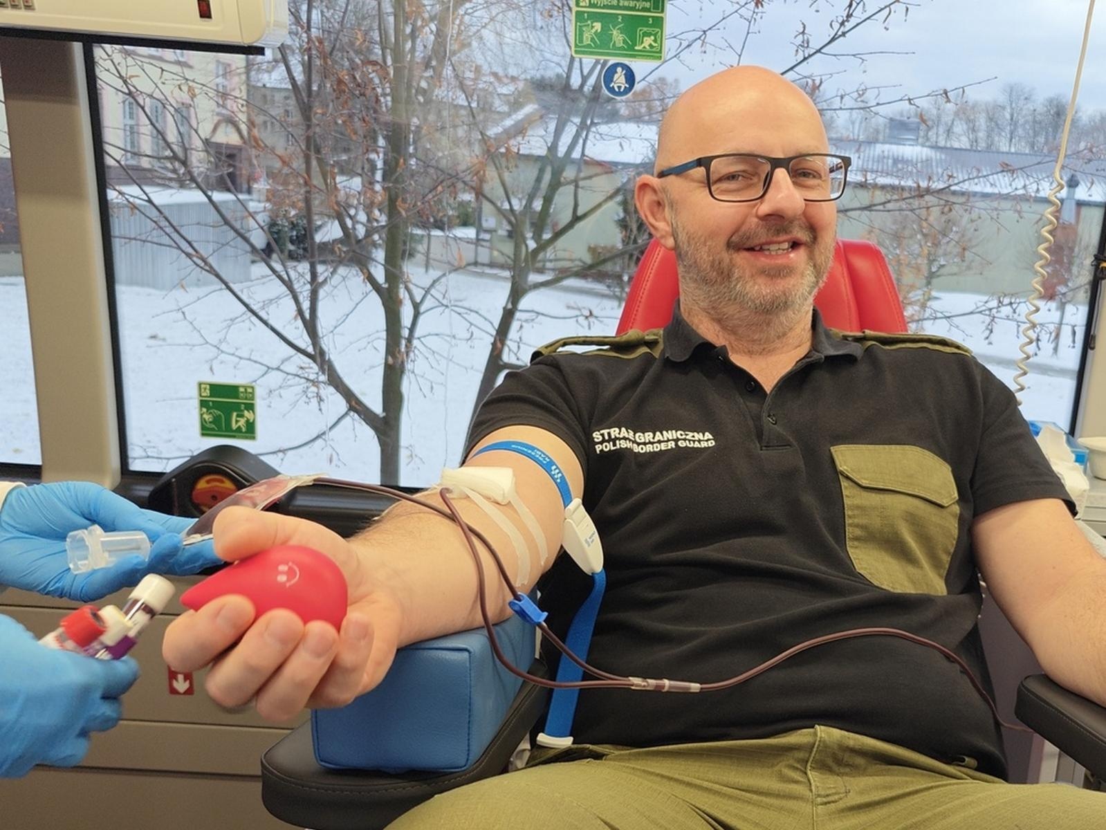 Zdjęcie w galerii na portalu naszraciborz.pl: Akcja zbiórki krwi w Śląskim Oddziale SG w Raciborzu wiadomości z regionu