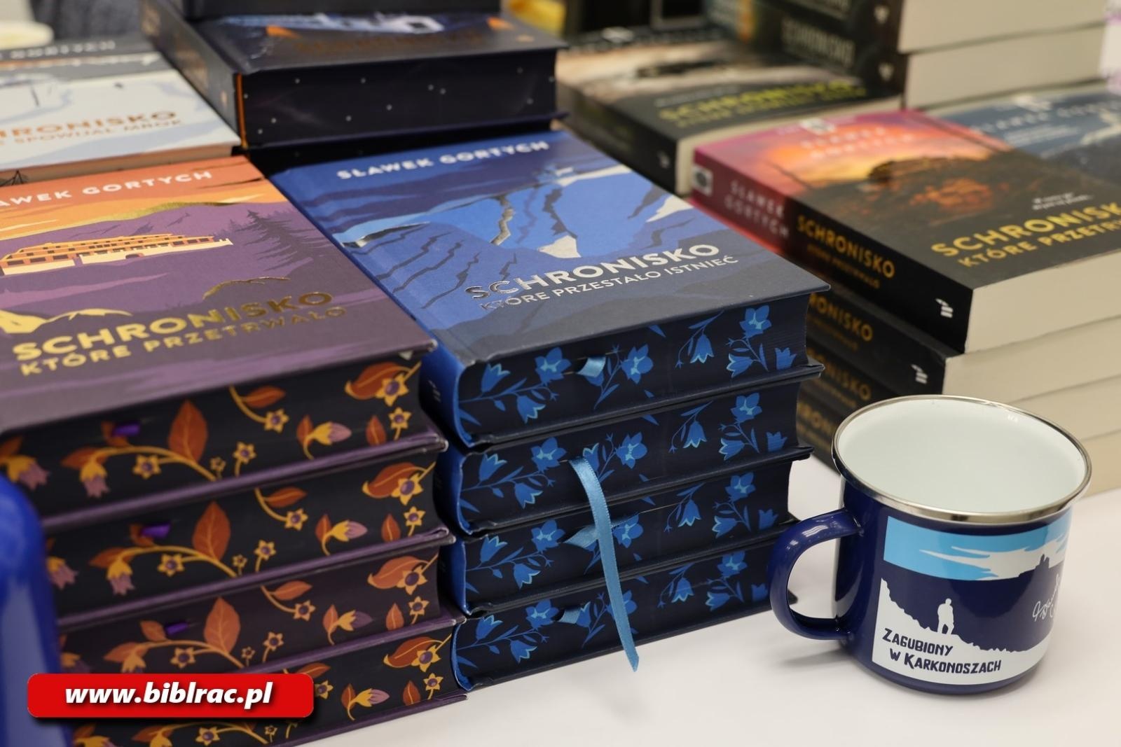 Zdjęcie w galerii na portalu naszraciborz.pl: Zagubiony w Karkonoszach – odnaleziony w Raciborzu! Sławek Gortych w bibliotece wiadomości z regionu