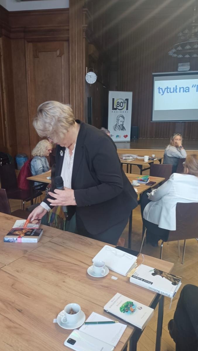 Zdjęcie w galerii na portalu naszraciborz.pl: Biblioteka sercem szkolnej kultury. Inspirująca konferencja w ZSO nr 1 w Raciborzu wiadomości z regionu