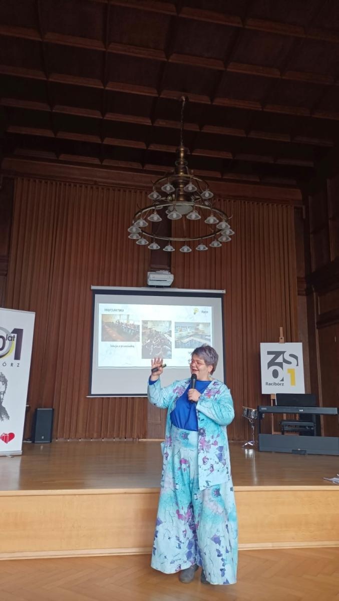 Zdjęcie w galerii na portalu naszraciborz.pl: Biblioteka sercem szkolnej kultury. Inspirująca konferencja w ZSO nr 1 w Raciborzu wiadomości z regionu