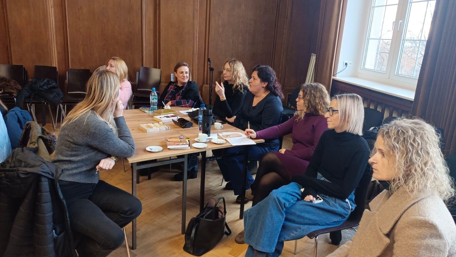 Zdjęcie w galerii na portalu naszraciborz.pl: Biblioteka sercem szkolnej kultury. Inspirująca konferencja w ZSO nr 1 w Raciborzu wiadomości z regionu