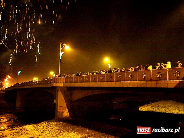 Zdjęcie w galerii na portalu naszraciborz.pl: Nowy rok nad bulwarami wiadomości z regionu