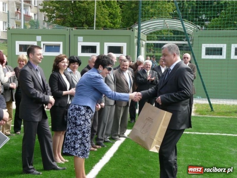 Zdjęcie w galerii na portalu naszraciborz.pl: Otwarcie Orlika w Głubczycach wiadomości z regionu