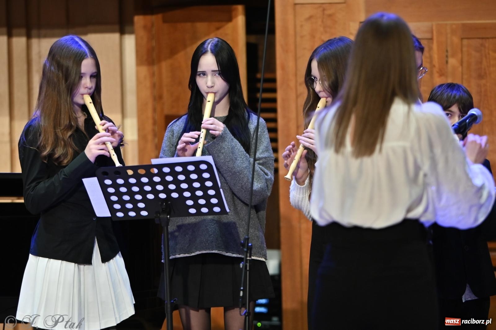 Zdjęcie w galerii na portalu naszraciborz.pl: Koncert charytatywny dla Stasia w Państwowej Szkole Muzycznej już za nami wiadomości z regionu