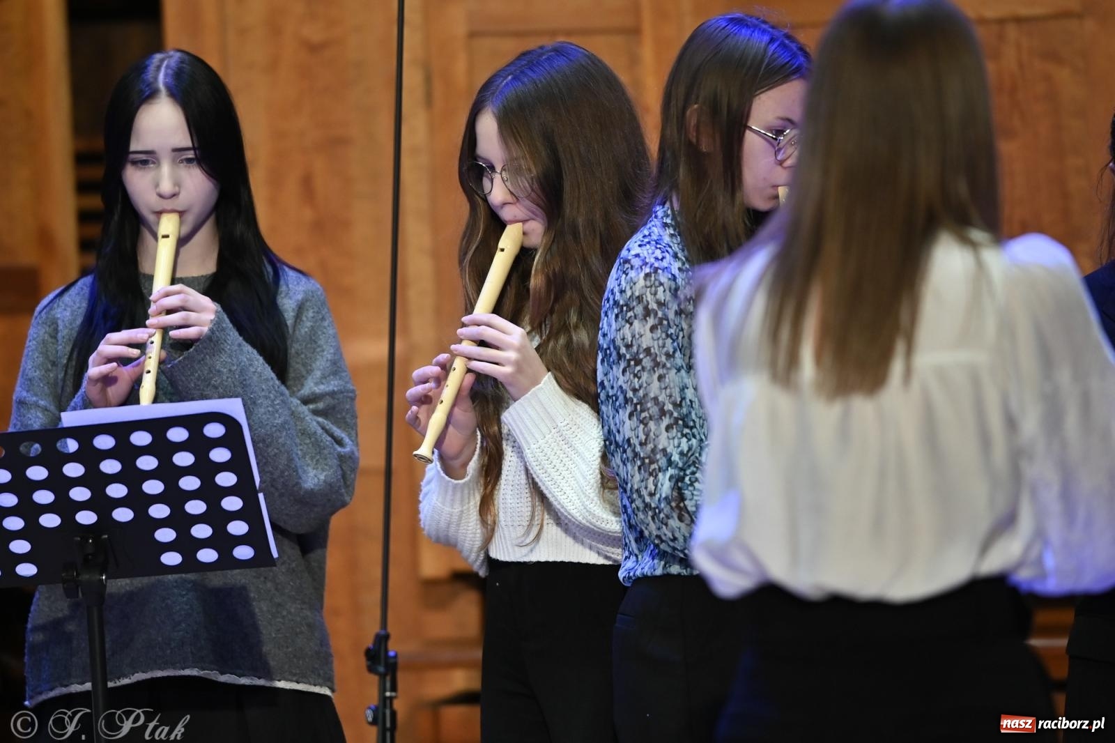 Zdjęcie w galerii na portalu naszraciborz.pl: Koncert charytatywny dla Stasia w Państwowej Szkole Muzycznej już za nami wiadomości z regionu