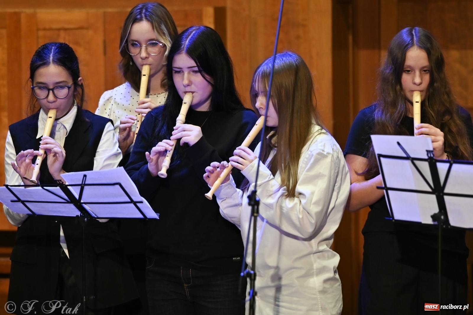 Zdjęcie w galerii na portalu naszraciborz.pl: Koncert charytatywny dla Stasia w Państwowej Szkole Muzycznej już za nami wiadomości z regionu