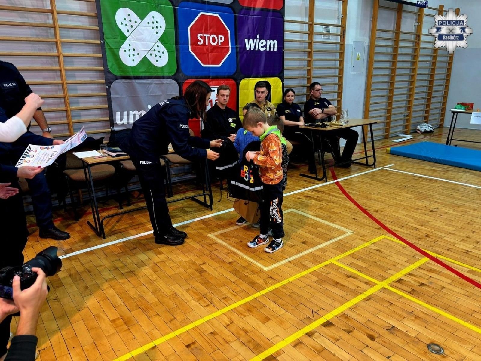 Zdjęcie w galerii na portalu naszraciborz.pl: Znam, wiem, umiem. Konkurs Bezpieczny przedszkolak w PCS wiadomości z regionu
