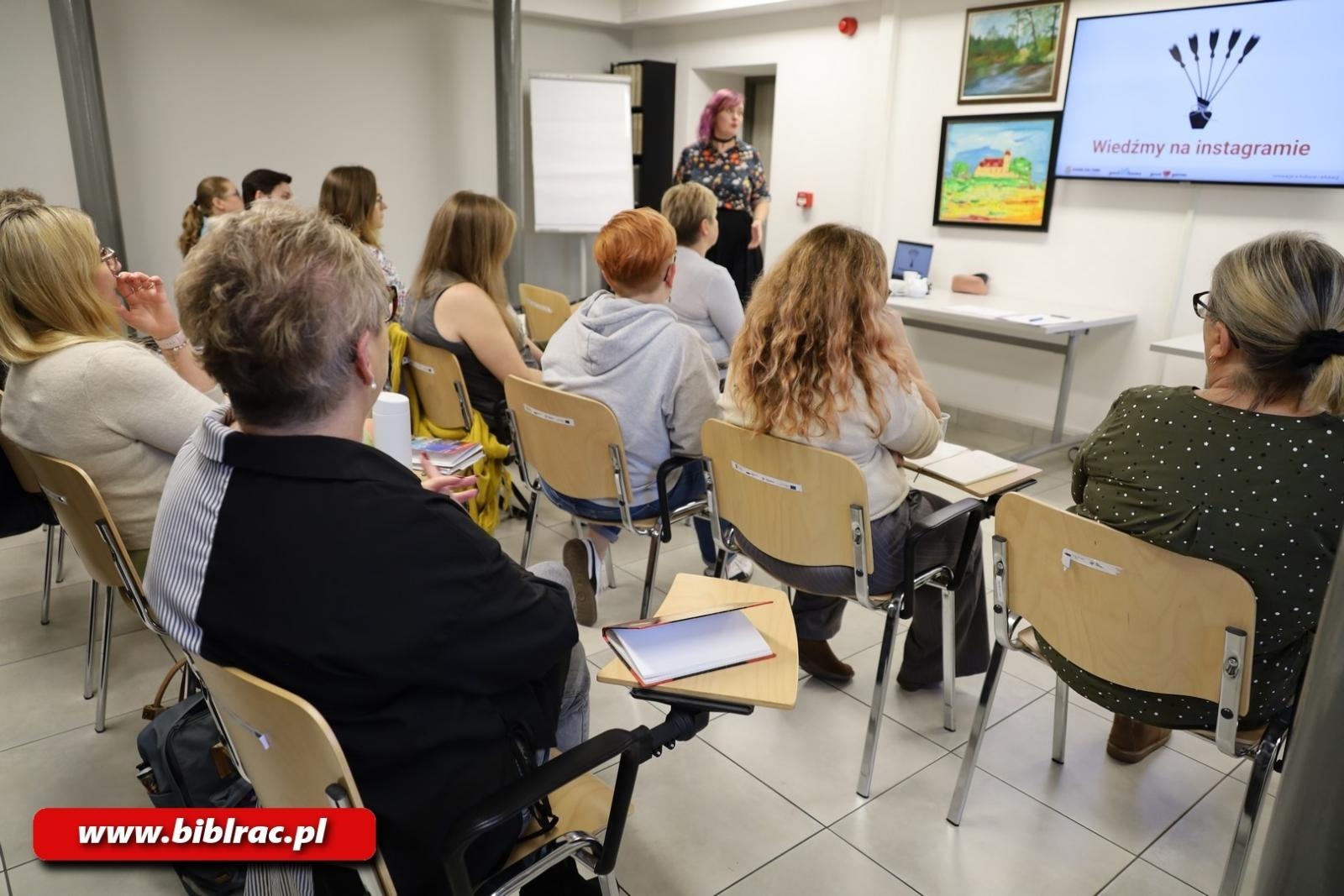 Zdjęcie w galerii na portalu naszraciborz.pl: Bibliotekarz – nowe możliwości wiadomości z regionu