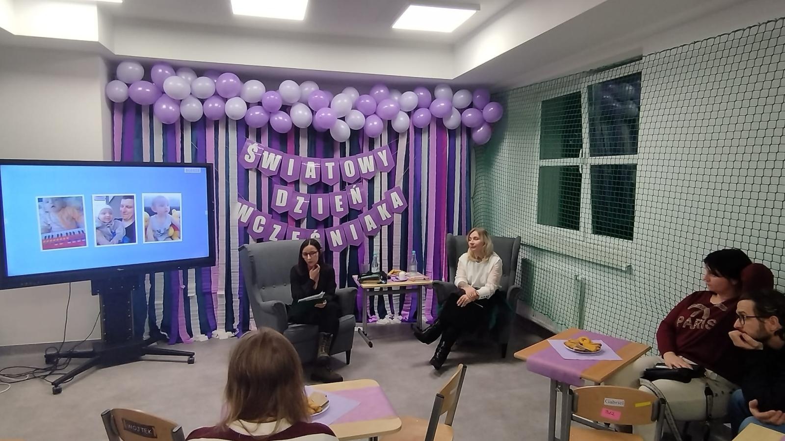 Zdjęcie w galerii na portalu naszraciborz.pl: Małe rączki, wielkie serca… czyli Światowy Dzień Wcześniaka w Słonecznej Krainie w Raciborzu wiadomości z regionu