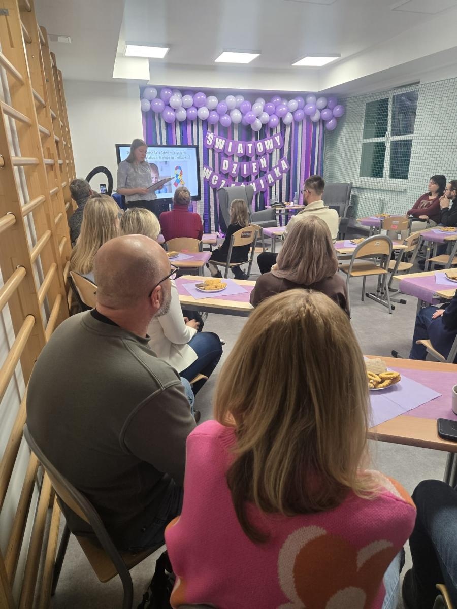 Zdjęcie w galerii na portalu naszraciborz.pl: Małe rączki, wielkie serca… czyli Światowy Dzień Wcześniaka w Słonecznej Krainie w Raciborzu wiadomości z regionu