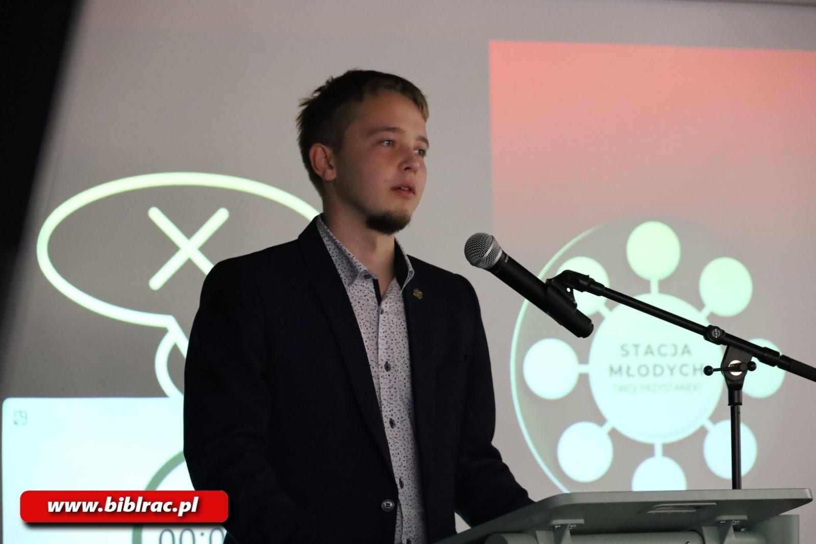 Zdjęcie w galerii na portalu naszraciborz.pl: II Debata Młodych na Stacji Młodych wiadomości z regionu