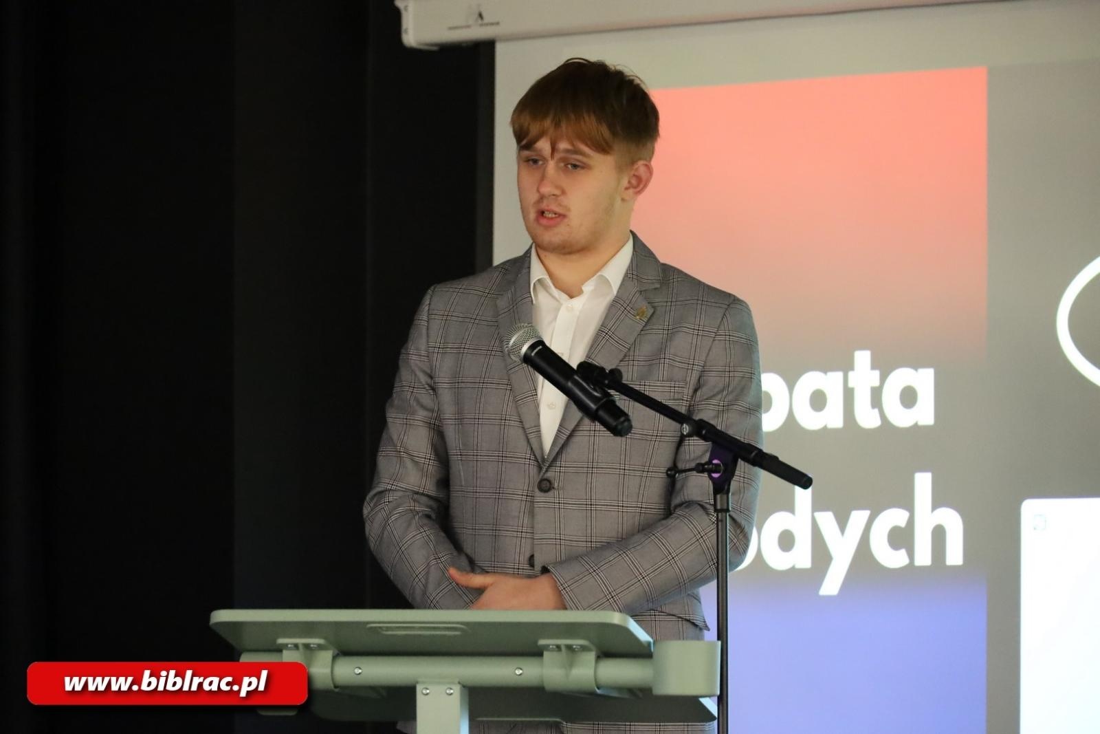 Zdjęcie w galerii na portalu naszraciborz.pl: II Debata Młodych na Stacji Młodych wiadomości z regionu