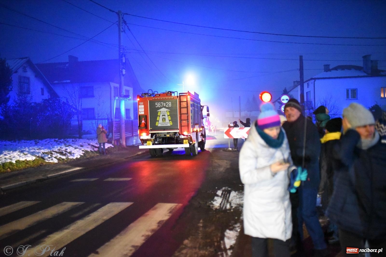 Zdjęcie w galerii na portalu naszraciborz.pl: Powitanie nowego średniego wozu bojowego OSP Maków wiadomości z regionu