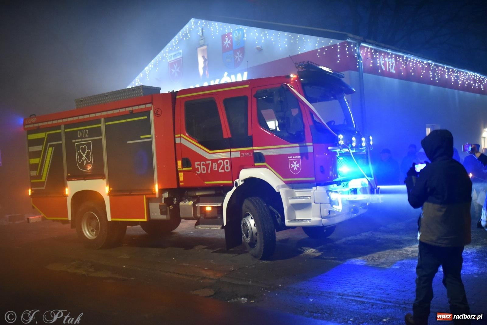 Zdjęcie w galerii na portalu naszraciborz.pl: Powitanie nowego średniego wozu bojowego OSP Maków wiadomości z regionu