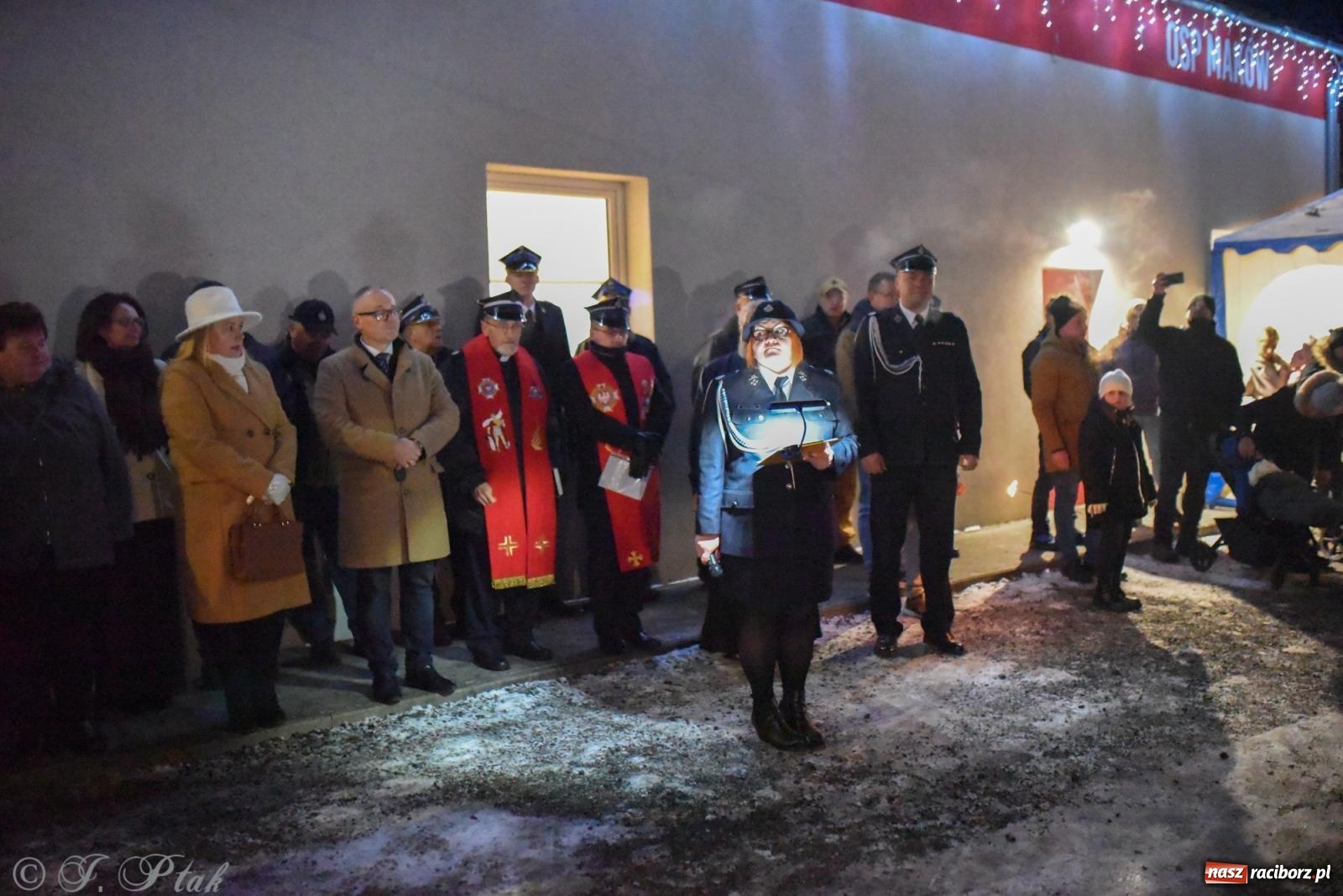 Zdjęcie w galerii na portalu naszraciborz.pl: Powitanie nowego średniego wozu bojowego OSP Maków wiadomości z regionu