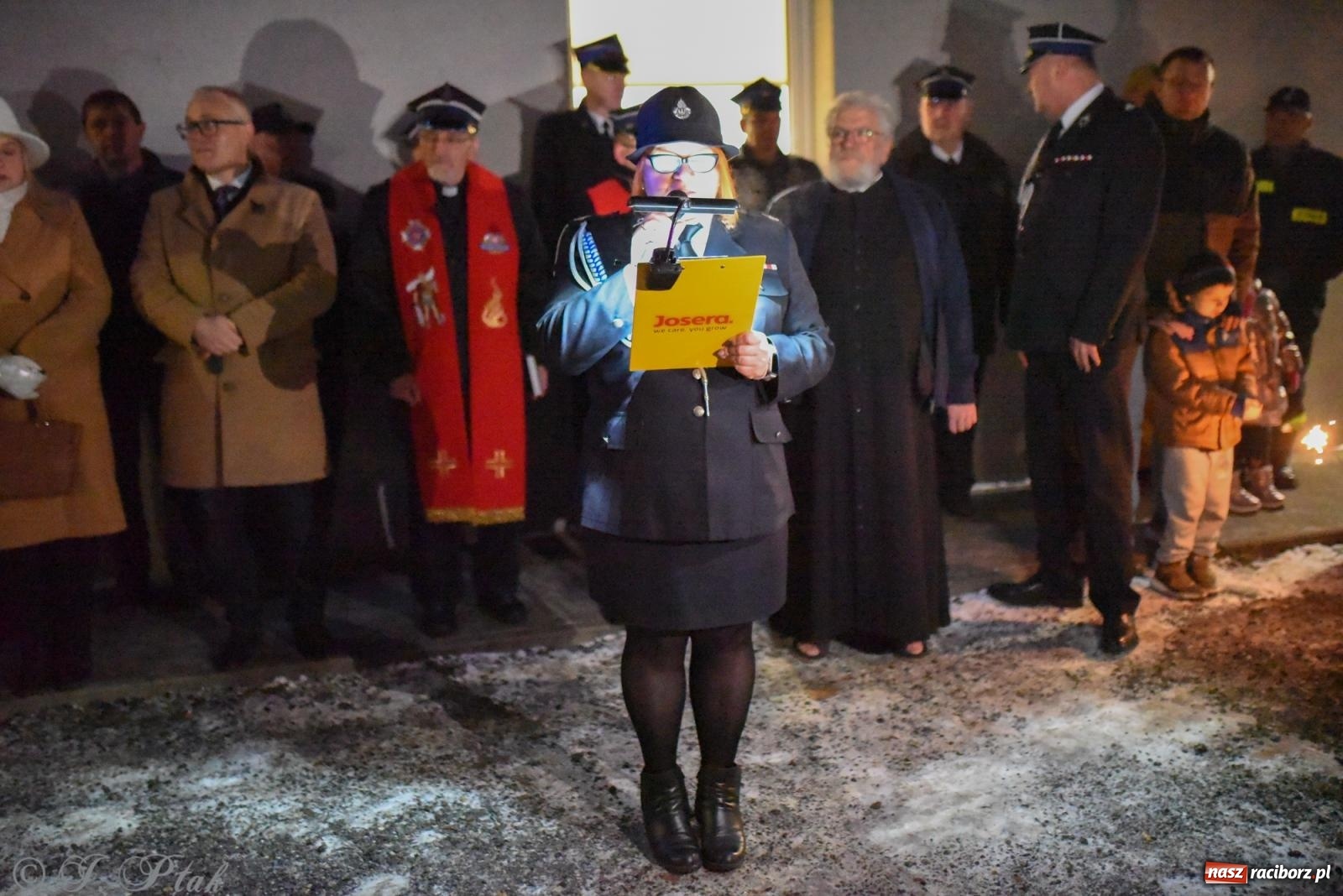 Zdjęcie w galerii na portalu naszraciborz.pl: Powitanie nowego średniego wozu bojowego OSP Maków wiadomości z regionu