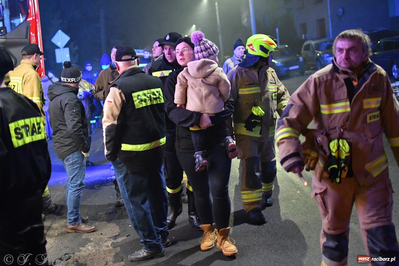 Zdjęcie w galerii na portalu naszraciborz.pl: Powitanie nowego średniego wozu bojowego OSP Maków wiadomości z regionu