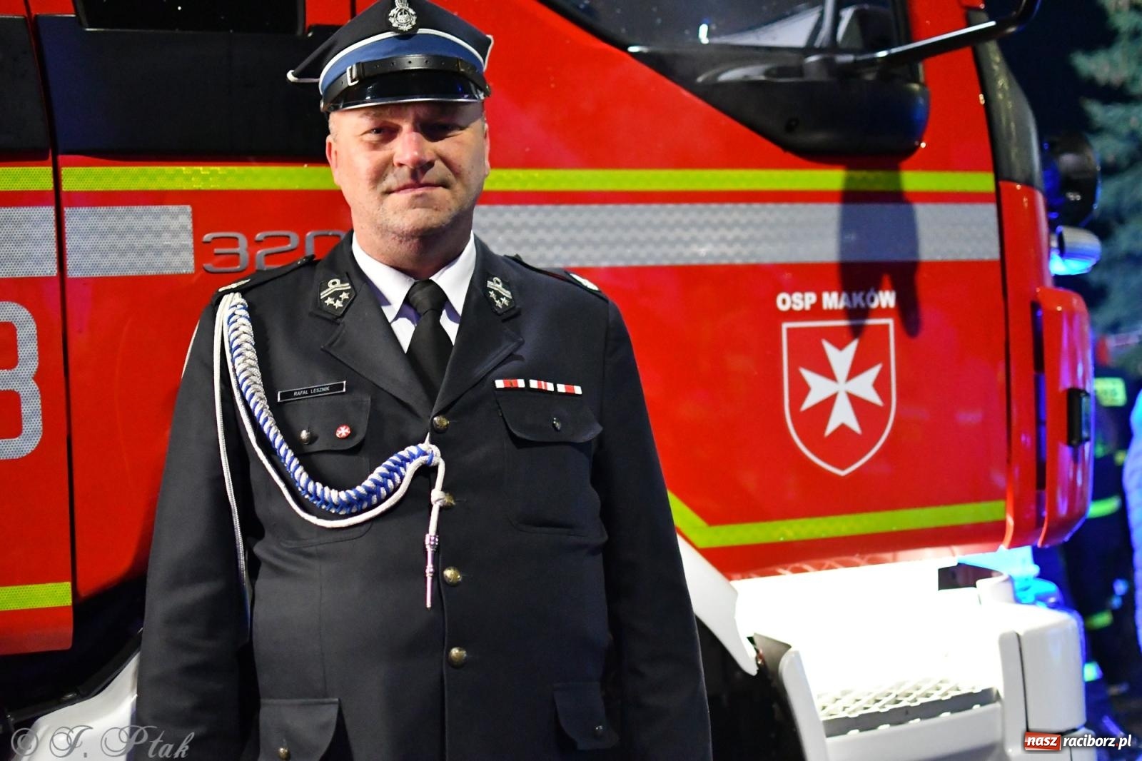 Zdjęcie w galerii na portalu naszraciborz.pl: Powitanie nowego średniego wozu bojowego OSP Maków wiadomości z regionu