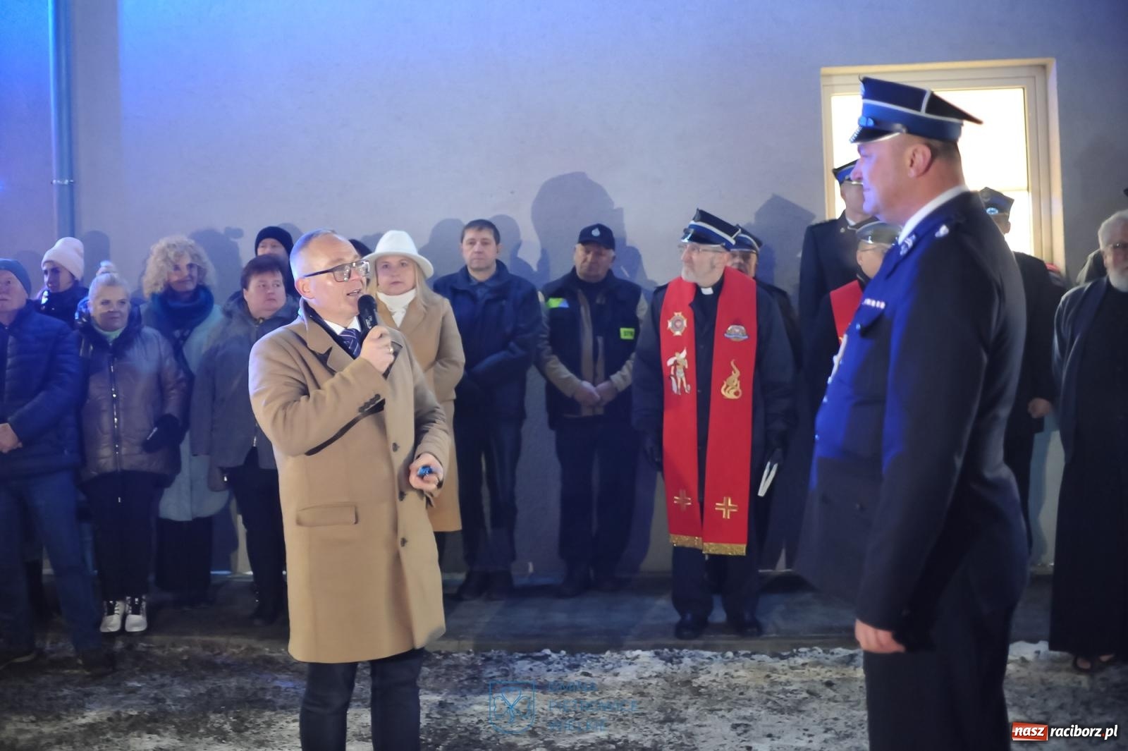 Zdjęcie w galerii na portalu naszraciborz.pl: Powitanie nowego średniego wozu bojowego OSP Maków wiadomości z regionu