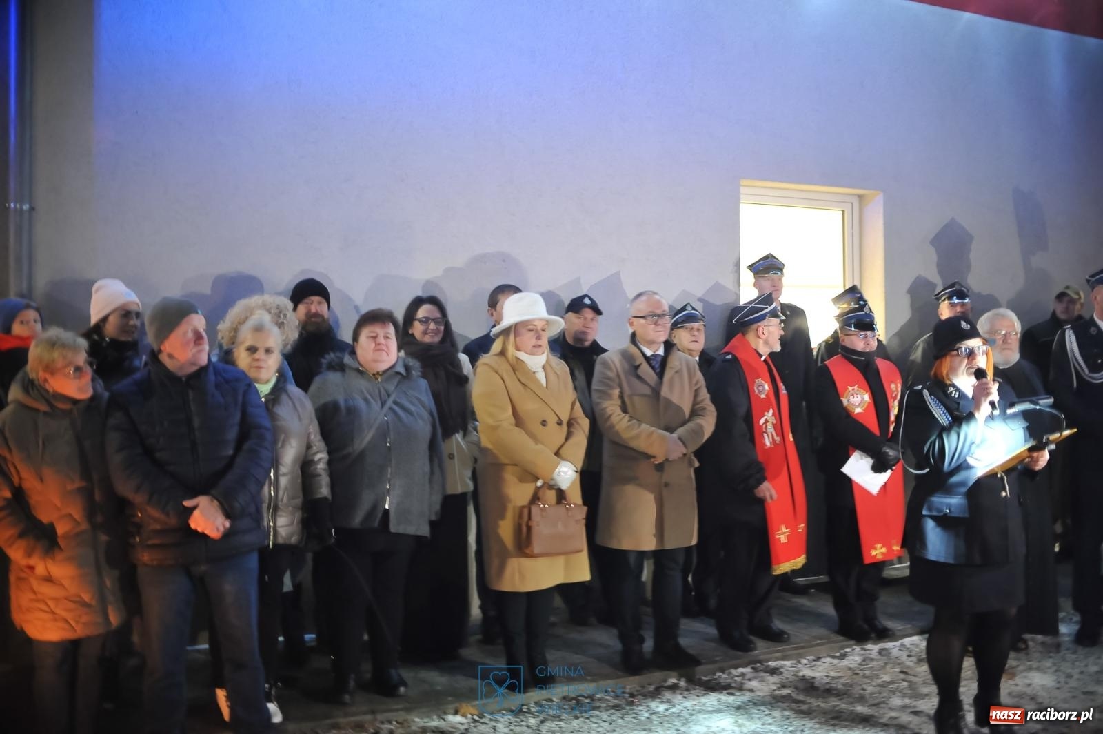 Zdjęcie w galerii na portalu naszraciborz.pl: Powitanie nowego średniego wozu bojowego OSP Maków wiadomości z regionu