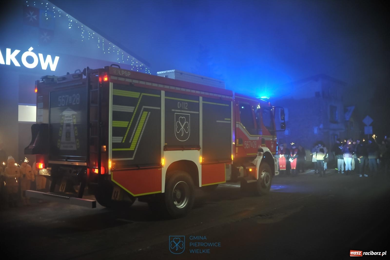 Zdjęcie w galerii na portalu naszraciborz.pl: Powitanie nowego średniego wozu bojowego OSP Maków wiadomości z regionu