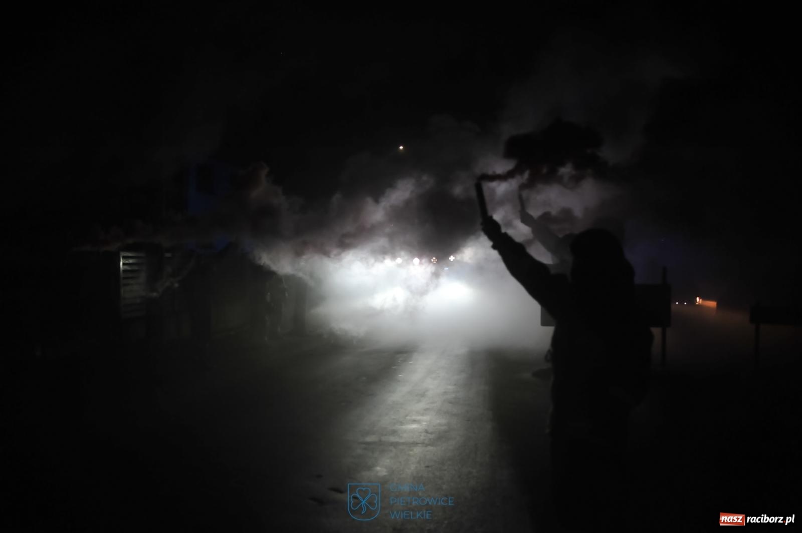 Zdjęcie w galerii na portalu naszraciborz.pl: Powitanie nowego średniego wozu bojowego OSP Maków wiadomości z regionu