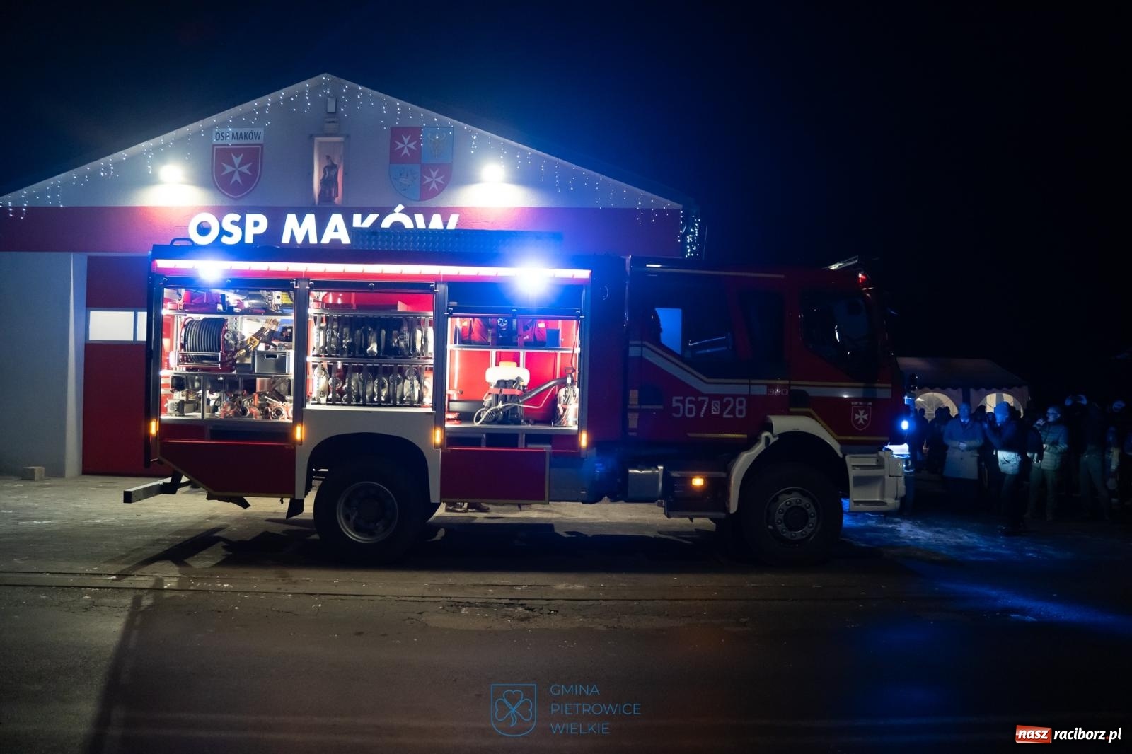 Zdjęcie w galerii na portalu naszraciborz.pl: Powitanie nowego średniego wozu bojowego OSP Maków wiadomości z regionu
