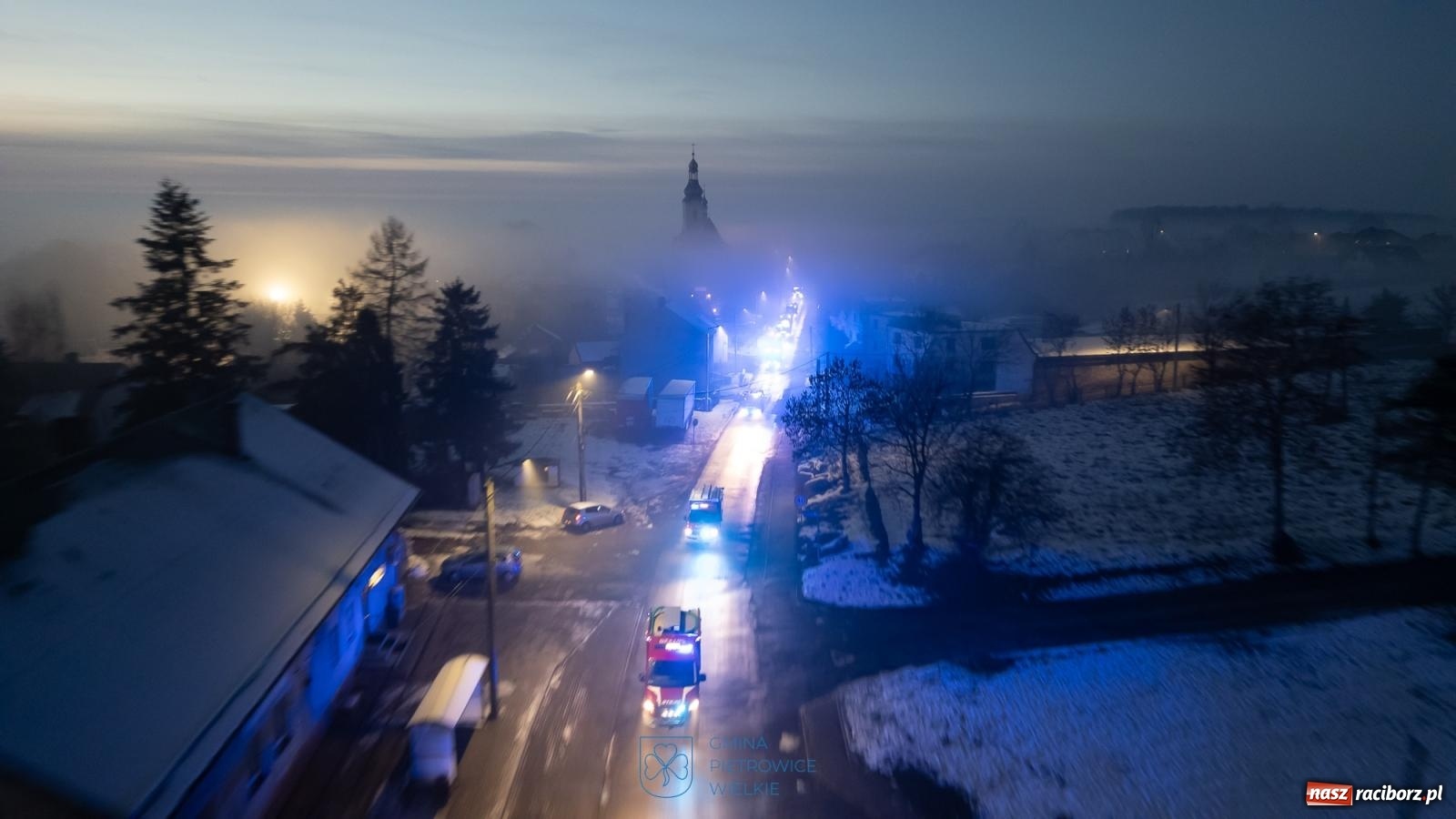 Zdjęcie w galerii na portalu naszraciborz.pl: Powitanie nowego średniego wozu bojowego OSP Maków wiadomości z regionu