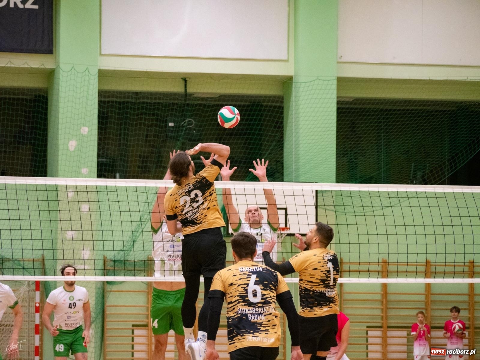 Zdjęcie w galerii na portalu naszraciborz.pl: Siatkówka. Górnik Radlin ponownie lepszy [FOTO] wiadomości z regionu