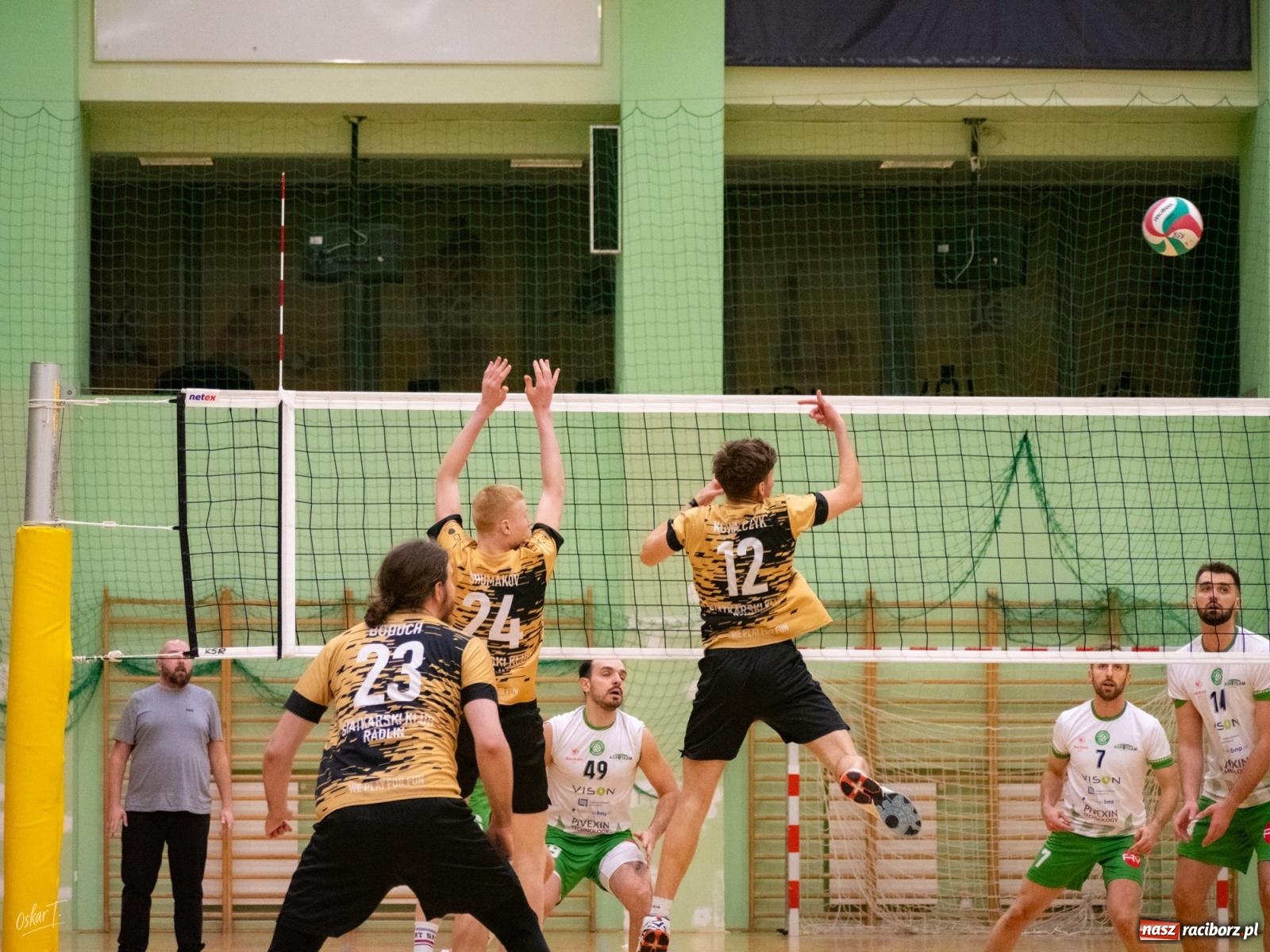 Zdjęcie w galerii na portalu naszraciborz.pl: Siatkówka. Górnik Radlin ponownie lepszy [FOTO] wiadomości z regionu