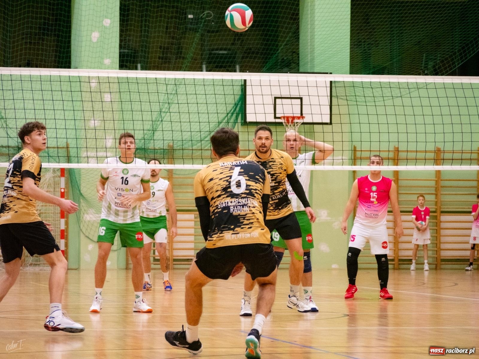 Zdjęcie w galerii na portalu naszraciborz.pl: Siatkówka. Górnik Radlin ponownie lepszy [FOTO] wiadomości z regionu
