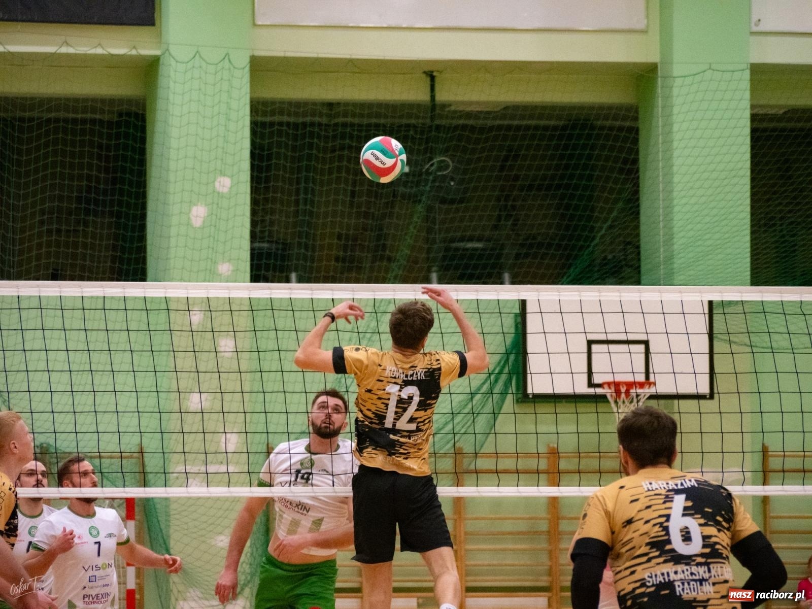 Zdjęcie w galerii na portalu naszraciborz.pl: Siatkówka. Górnik Radlin ponownie lepszy [FOTO] wiadomości z regionu