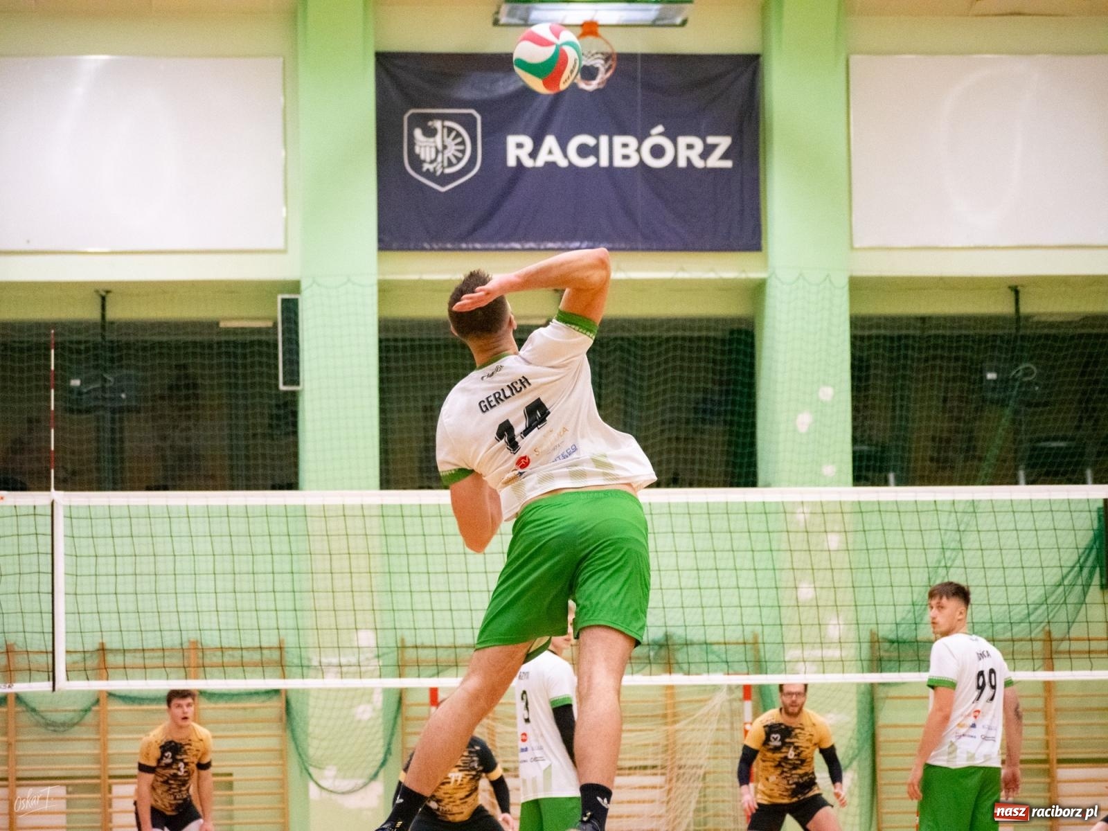 Zdjęcie w galerii na portalu naszraciborz.pl: Siatkówka. Górnik Radlin ponownie lepszy [FOTO] wiadomości z regionu