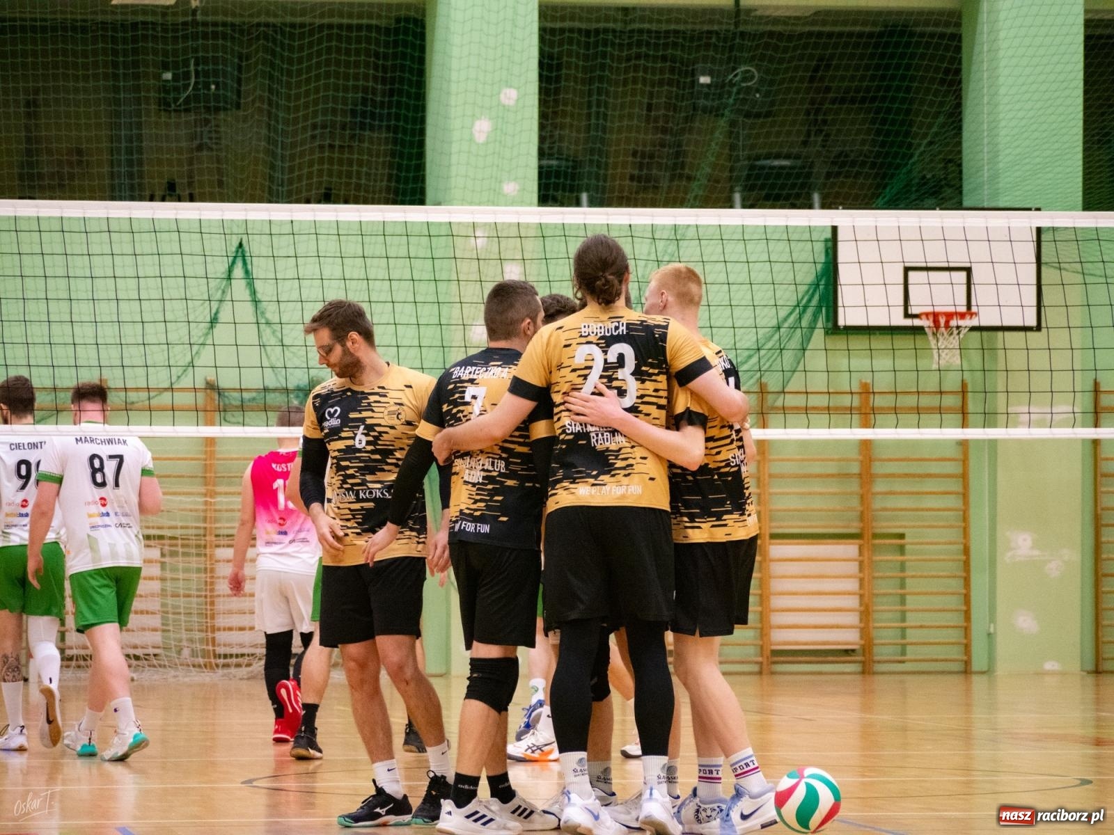 Zdjęcie w galerii na portalu naszraciborz.pl: Siatkówka. Górnik Radlin ponownie lepszy [FOTO] wiadomości z regionu