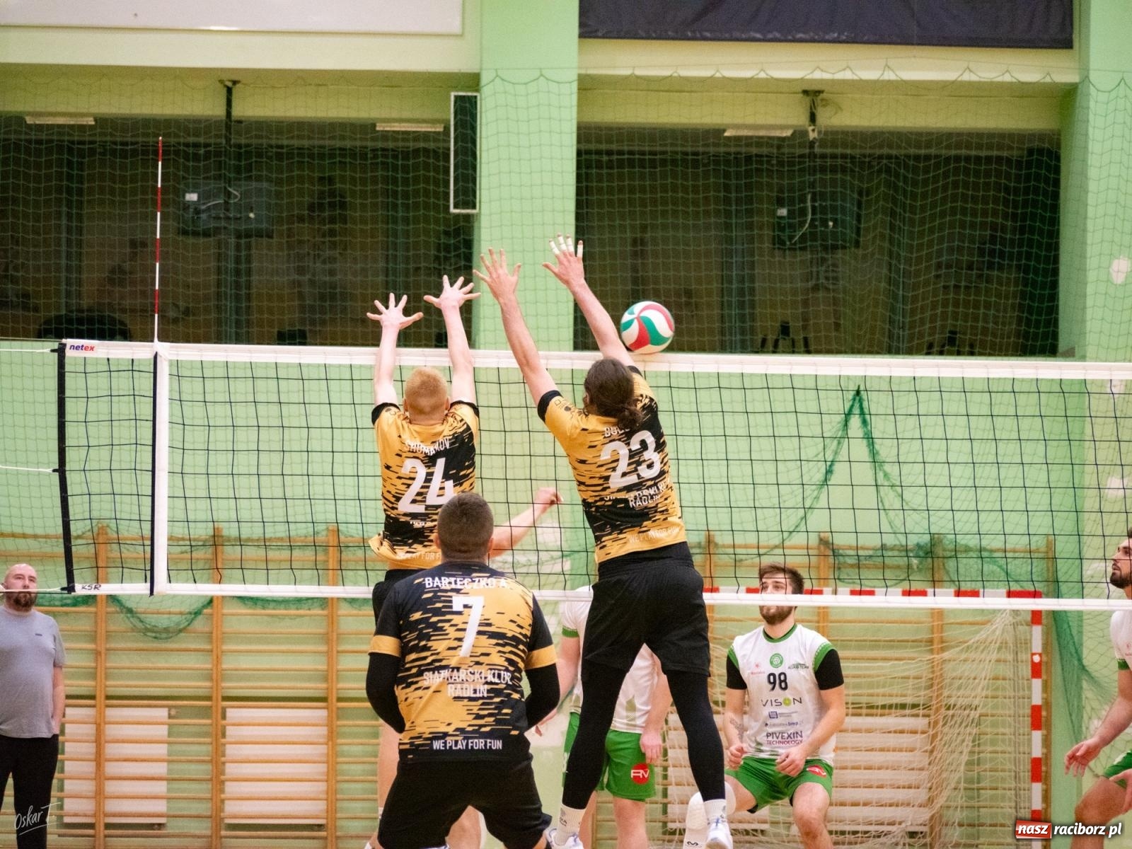 Zdjęcie w galerii na portalu naszraciborz.pl: Siatkówka. Górnik Radlin ponownie lepszy [FOTO] wiadomości z regionu