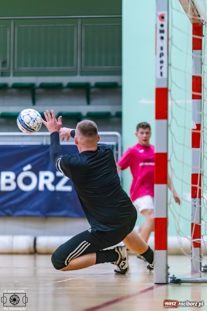 Zdjęcie w galerii na portalu naszraciborz.pl: Pogrom i dwa wyrównane starcia. Wystartował kolejny sezon HLPN [FOTO] wiadomości z regionu