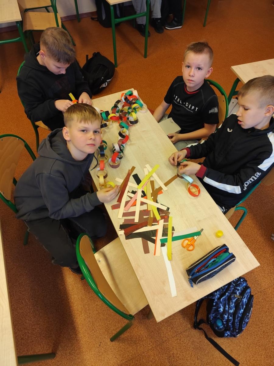 Zdjęcie w galerii na portalu naszraciborz.pl: ZSOMS w Raciborzu w gronie szkół realizujących ogólnopolski projekt IBE! wiadomości z regionu