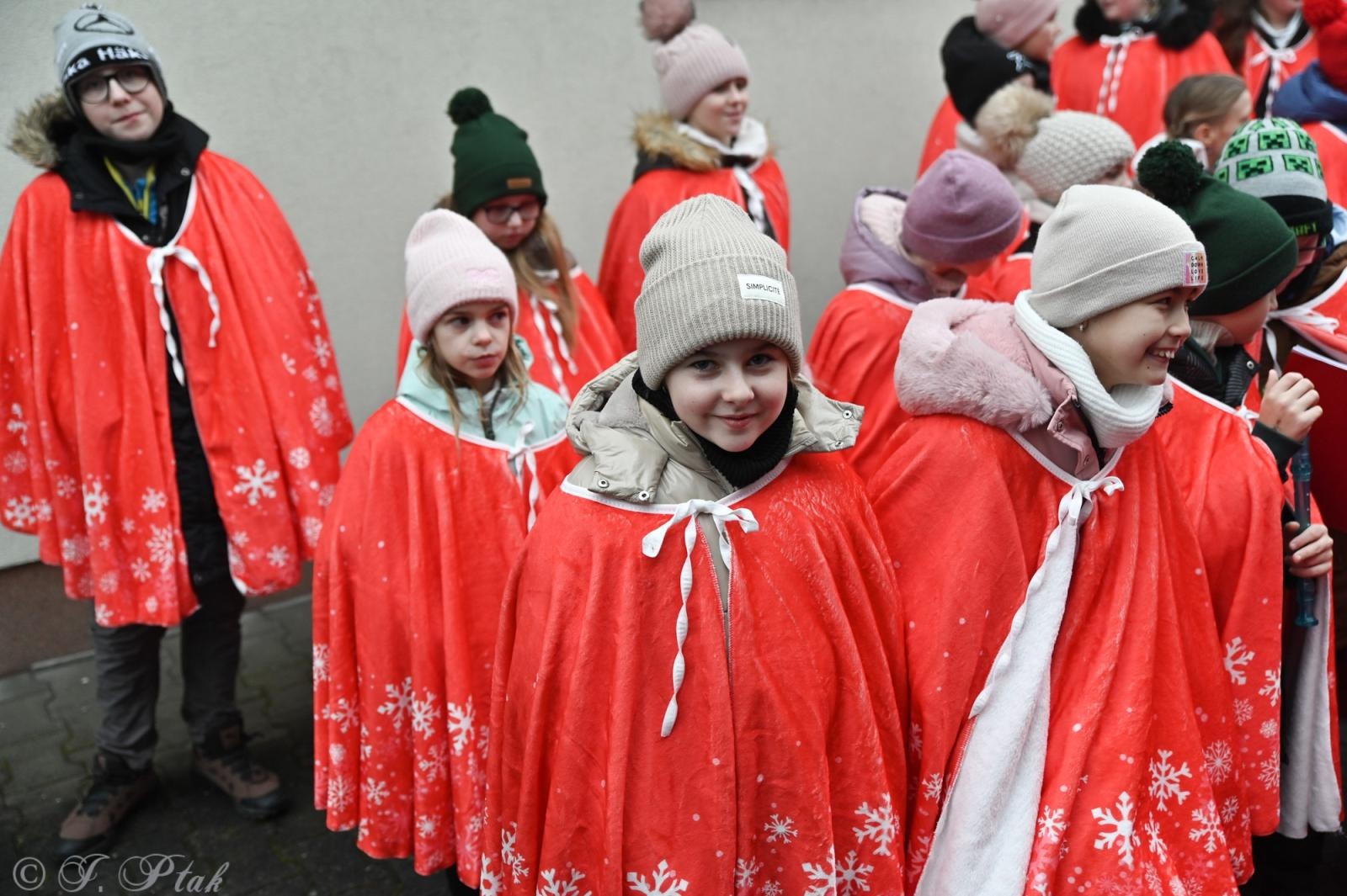 Zdjęcie w galerii na portalu naszraciborz.pl: Kiermasz Bożonarodzeniowy w Pietrowicach Wielkich [FOTO i WIDEO] wiadomości z regionu