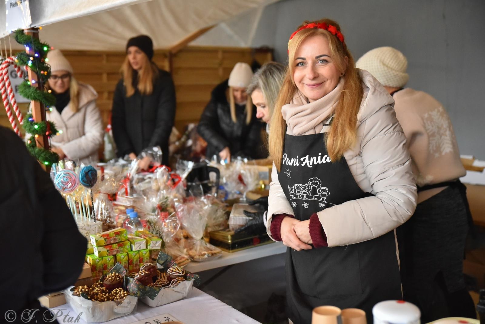 Zdjęcie w galerii na portalu naszraciborz.pl: Kiermasz Bożonarodzeniowy w Pietrowicach Wielkich [FOTO i WIDEO] wiadomości z regionu