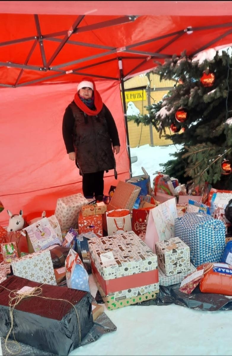 Zdjęcie w galerii na portalu naszraciborz.pl: Podaj Prezent po raz dziesiąty na raciborskim rynku wiadomości z regionu
