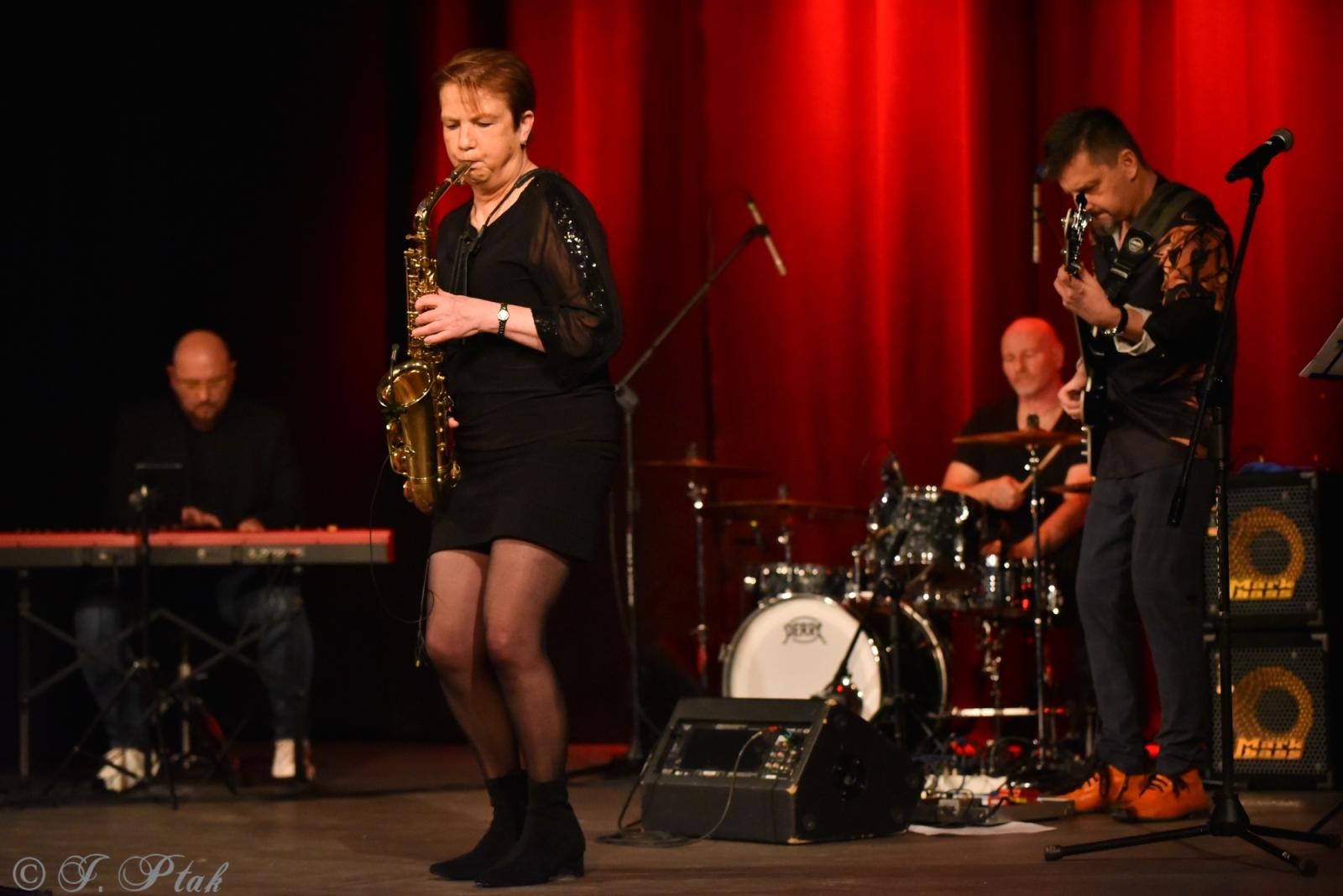 Zdjęcie w galerii na portalu naszraciborz.pl: Gorczyca i Przyjaciele: Patsy Gamble w  Raciborzu wiadomości z regionu