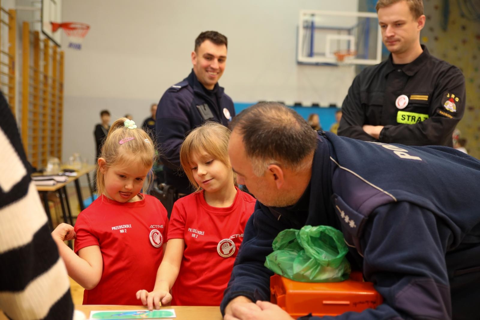 Zdjęcie w galerii na portalu naszraciborz.pl: III edycja konkursu Bezpieczne dzieci – znam, wiem, umiem w Raciborzu wiadomości z regionu