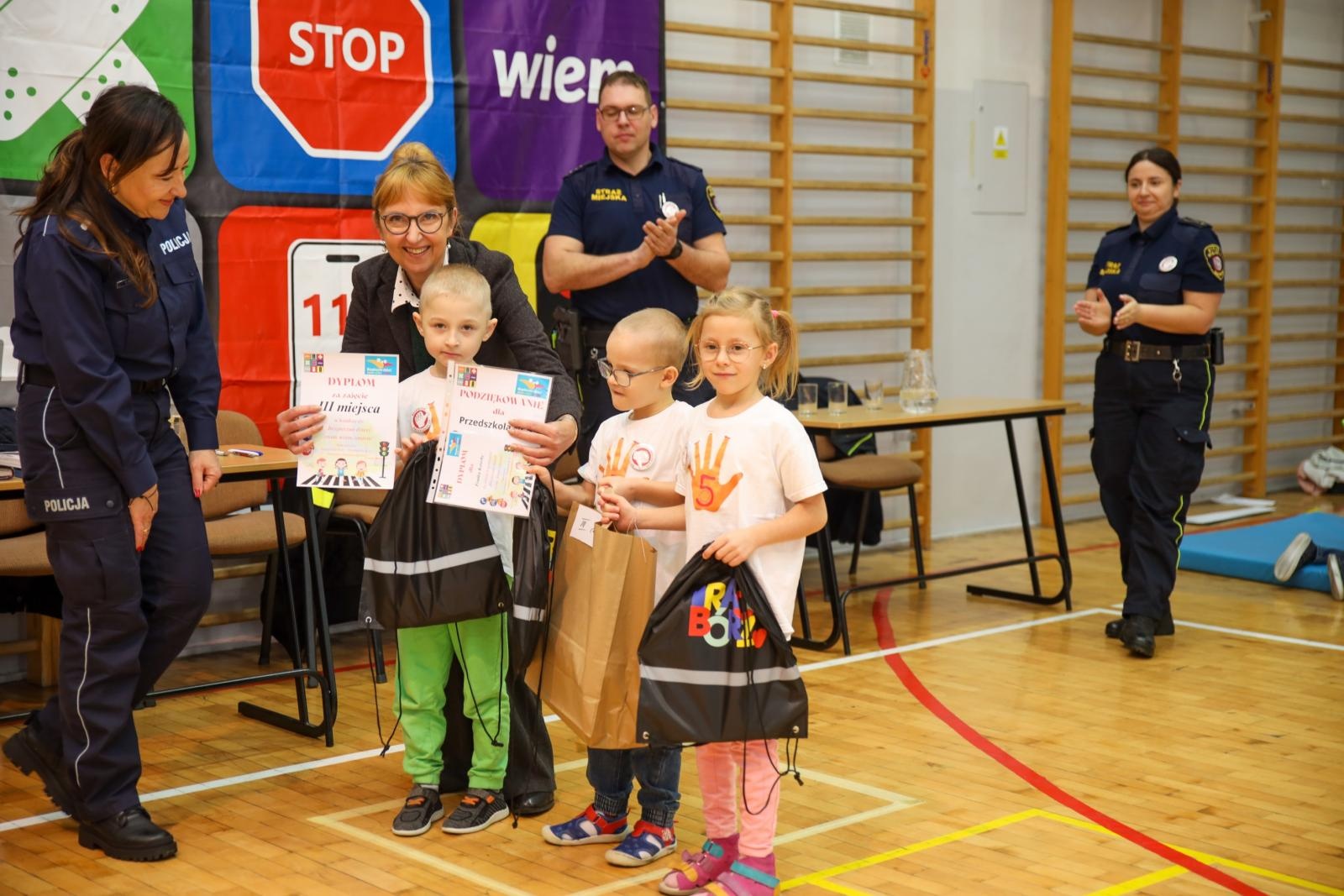 Zdjęcie w galerii na portalu naszraciborz.pl: III edycja konkursu Bezpieczne dzieci – znam, wiem, umiem w Raciborzu wiadomości z regionu