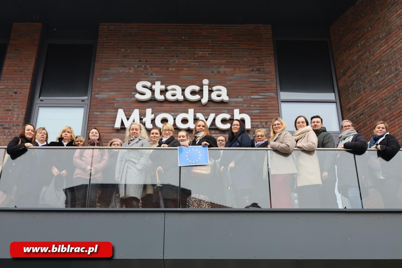 Zdjęcie w galerii na portalu naszraciborz.pl: Czy młodzież w Czechach czyta? Polsko-czeskie spotkanie bibliotekarzy na Stacji Młodych wiadomości z regionu