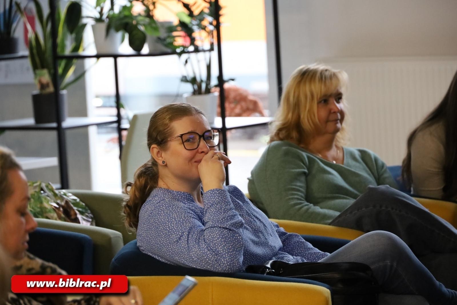 Zdjęcie w galerii na portalu naszraciborz.pl: Czy młodzież w Czechach czyta? Polsko-czeskie spotkanie bibliotekarzy na Stacji Młodych wiadomości z regionu