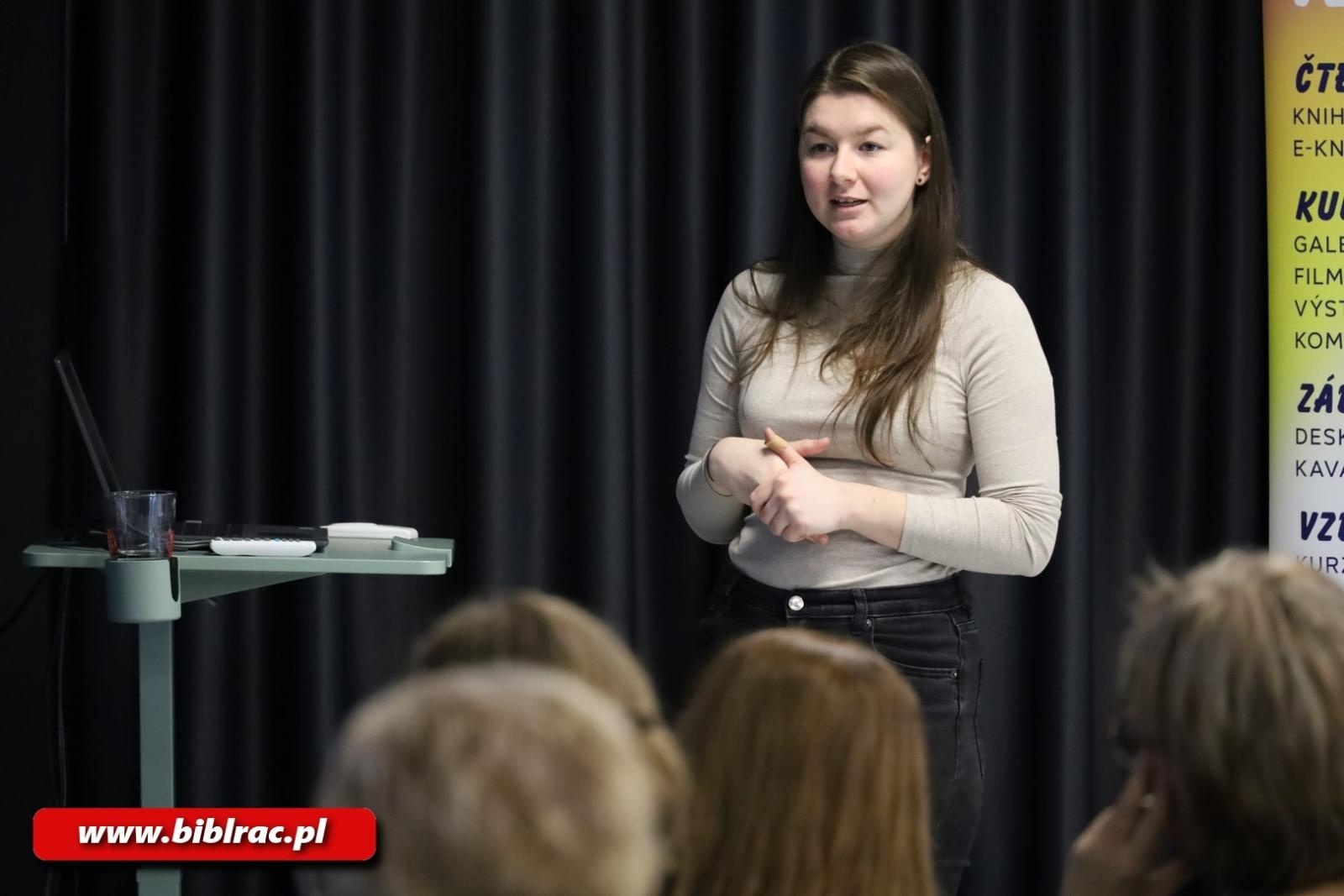 Zdjęcie w galerii na portalu naszraciborz.pl: Czy młodzież w Czechach czyta? Polsko-czeskie spotkanie bibliotekarzy na Stacji Młodych wiadomości z regionu