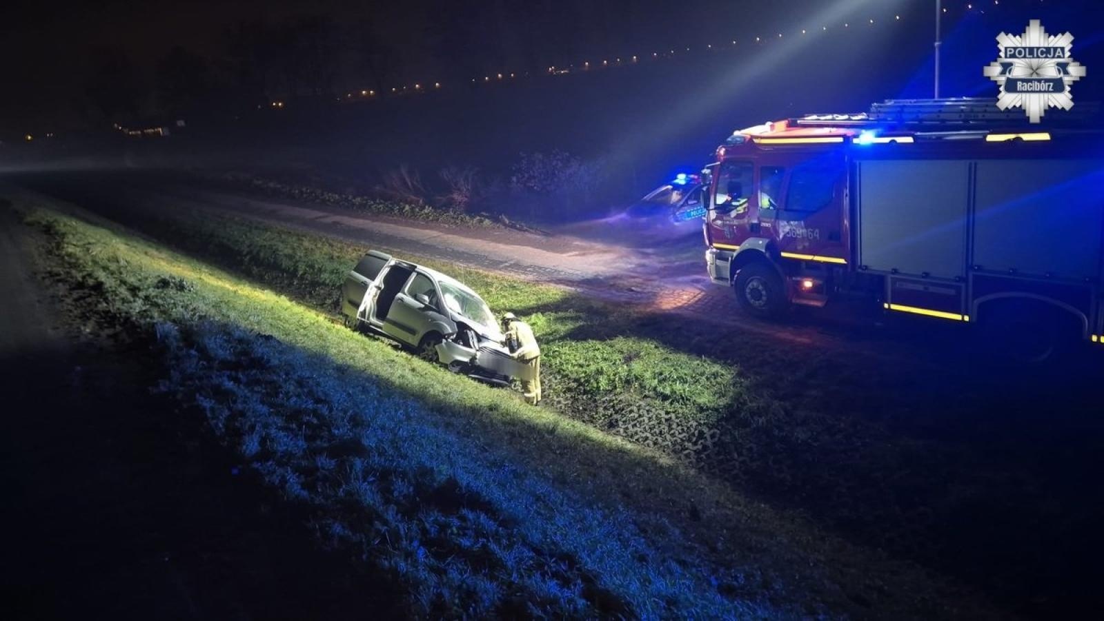 Zdjęcie w galerii na portalu naszraciborz.pl: Groźne zdarzenie w Zabełkowie. Kierowca był odurzony wiadomości z regionu