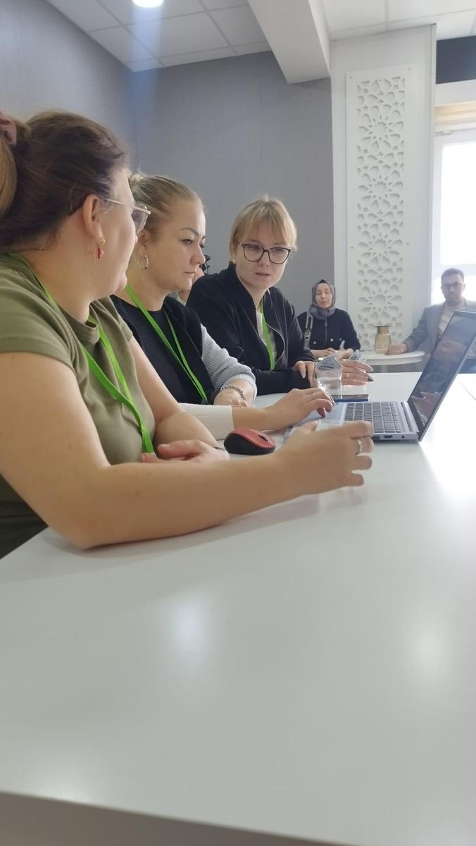 Zdjęcie w galerii na portalu naszraciborz.pl: Spotkanie Erasmus+ w Sivas: Nowoczesne narzędzia cyfrowe w edukacji ekologicznej wiadomości z regionu